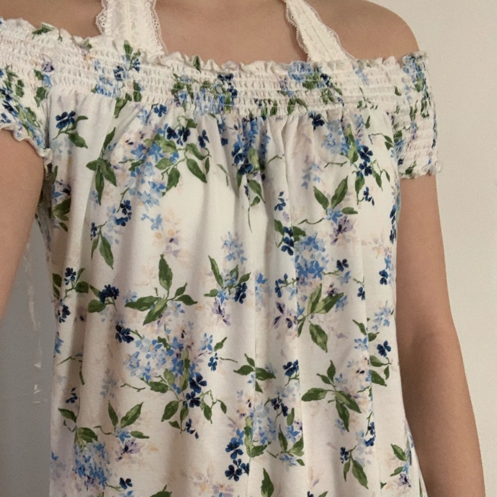 American eagle off the shoulder floral shirt